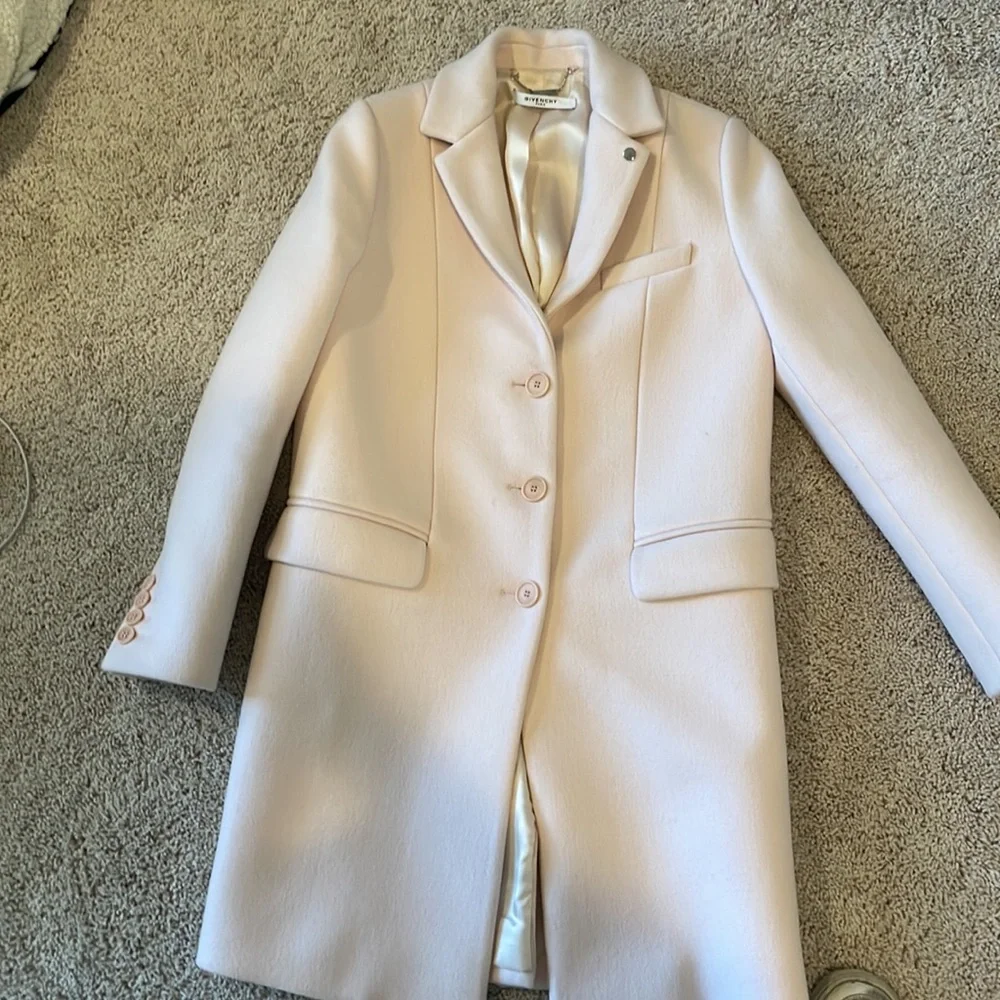 Perfect condition pink givenchy jacket - Picture 3 of 10